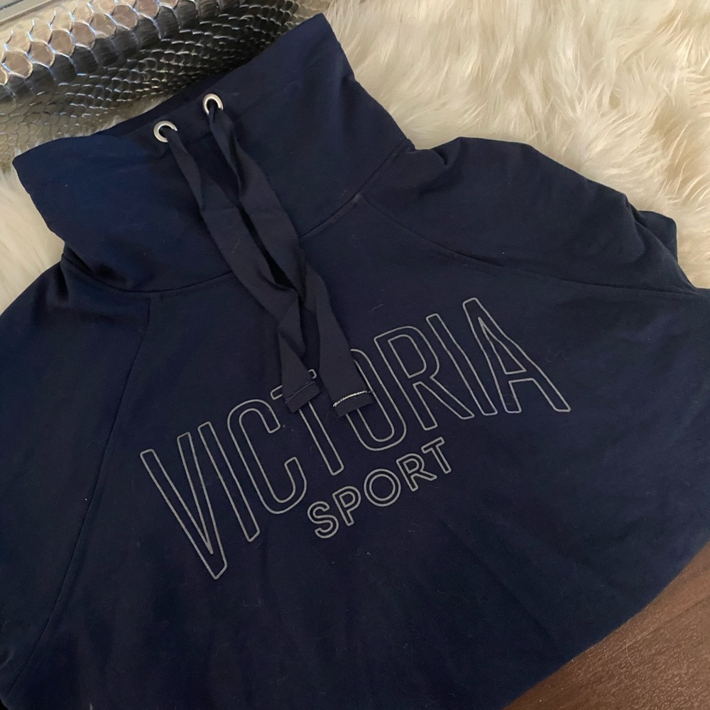 Like New Victoria’s Secret Sport Fleece Sweater